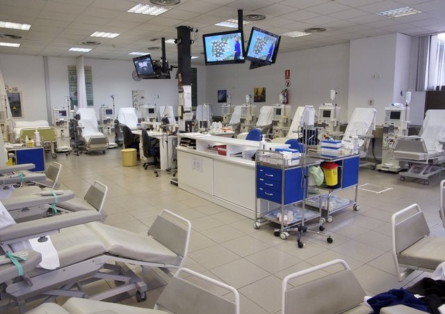 Los pacientes renales en diálisis de Aranda de Duero y Alcañiz seguirán recibiendo la atención sanitaria de Fresenius Medical Care